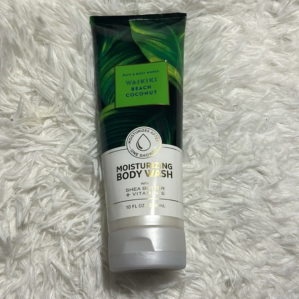 Bath & Body Works Waikiki Beach Coconut Moisturizing Body Wash NEW